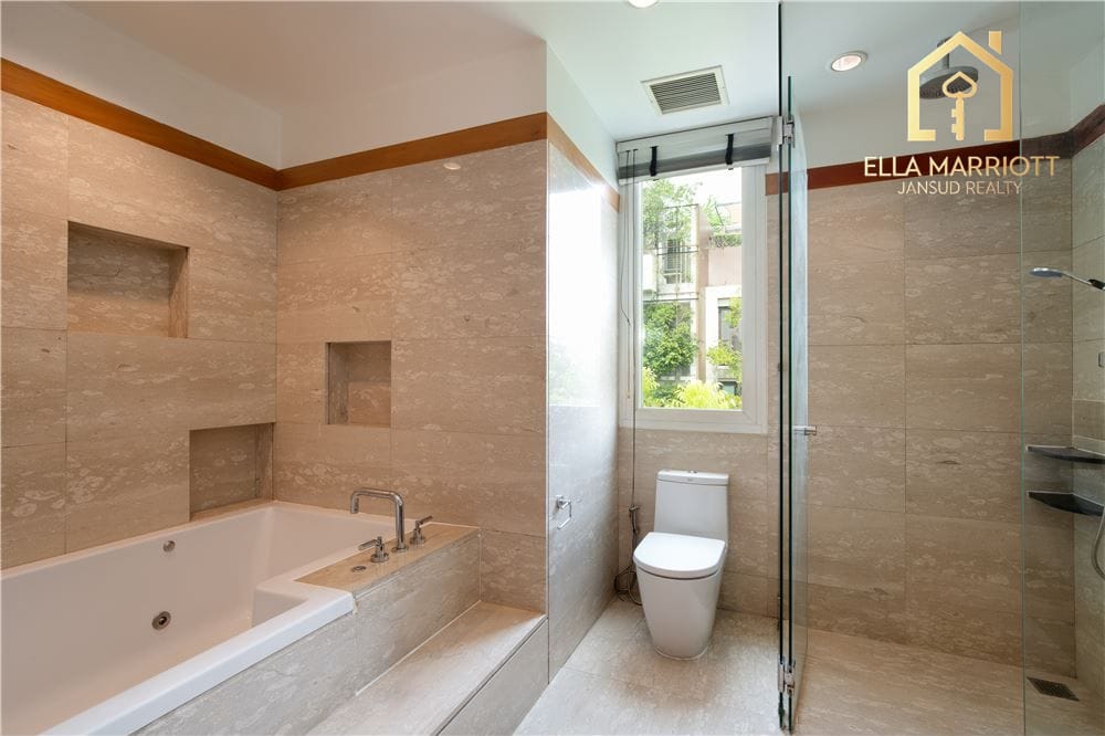 5-Bedroom Detached House at The Trees Sathorn 21