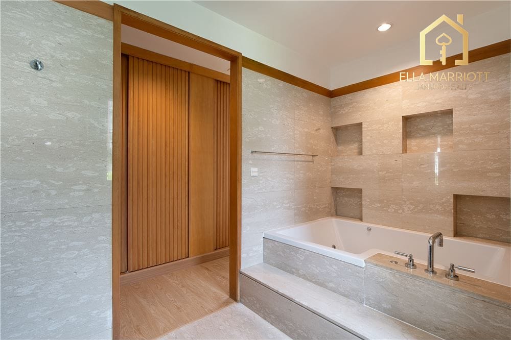 5-Bedroom Detached House at The Trees Sathorn 22