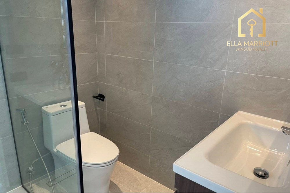 3-Bedroom Condo at D.S. Tower 2 Sukhumvit 39 15