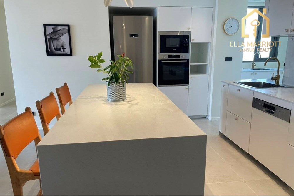 3-Bedroom Condo at D.S. Tower 2 Sukhumvit 39 5
