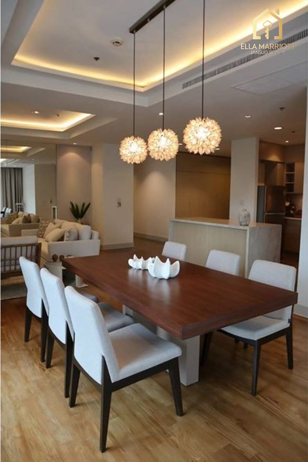 3-Bedroom Condo at Wireless Road - 220 sqm, Pet-Friendly 8