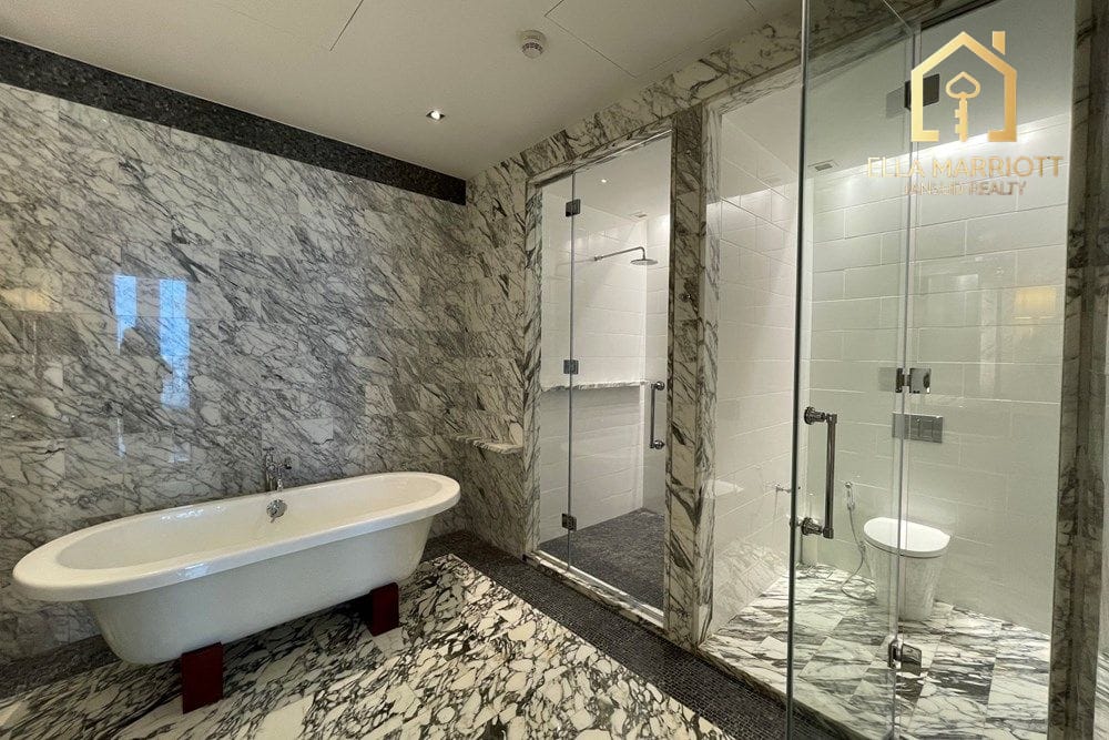 Luxury Condo Living at Mahanakhon Ritz Bangkok 7