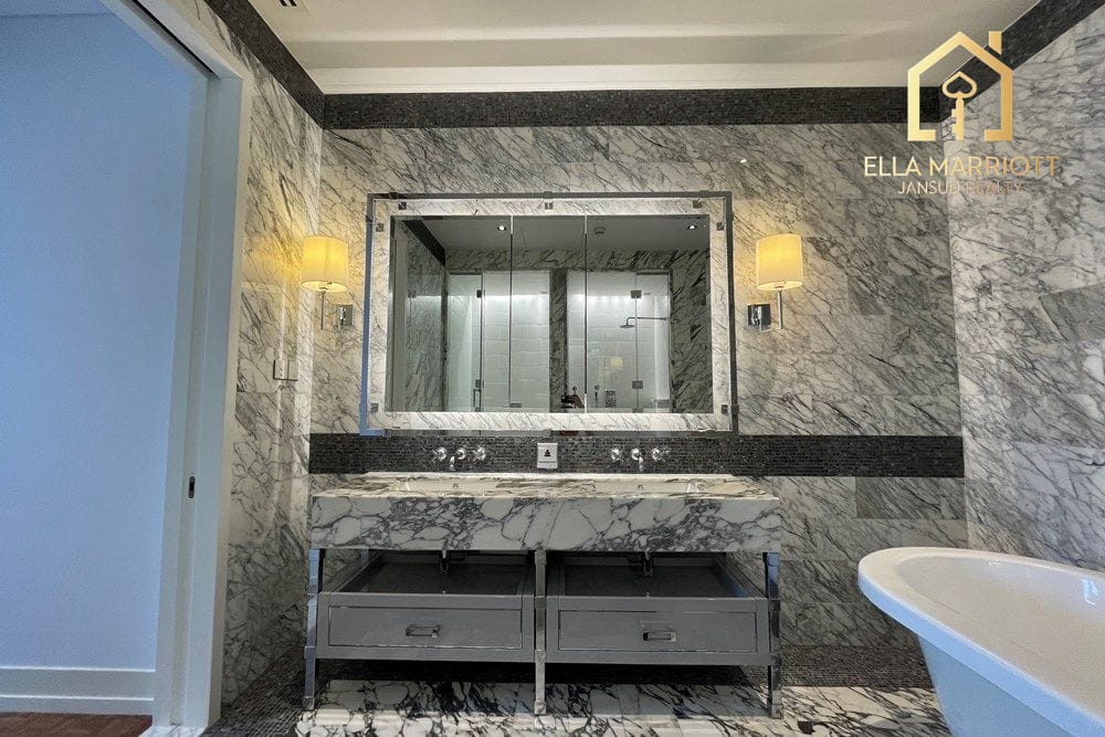 Luxury Condo Living at Mahanakhon Ritz Bangkok 8