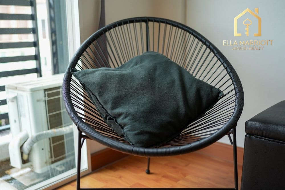 Urgent Sale: Spacious 3-Storey Corner Townhome in Sukhumvit 101/1 32