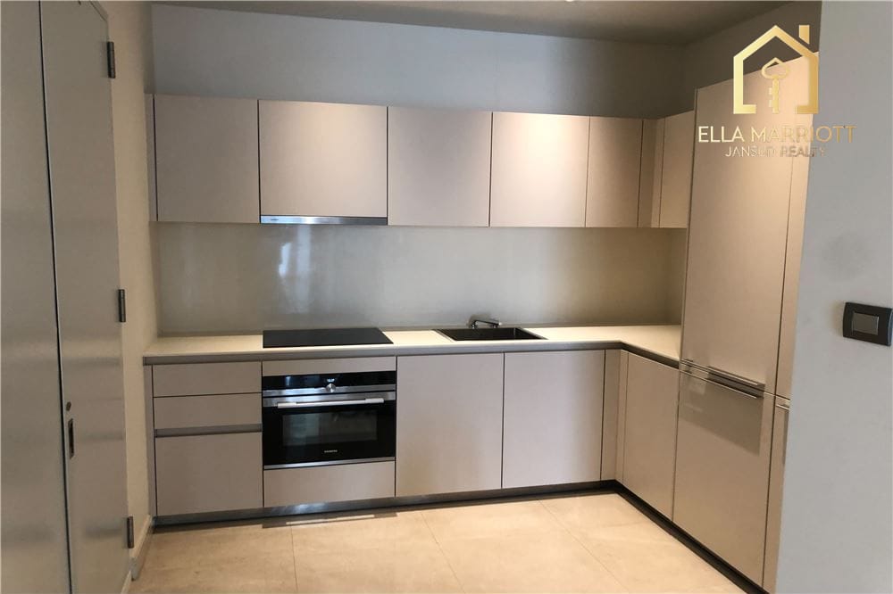 Luxuriöse 2-Zimmer-Wohnung mit Stadtblick zur Miete im Magnolias Ratchadamri – 5 Gehminuten zur BTS Ratchadamri. 5
