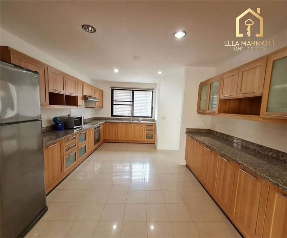 3-Zimmer-Wohnung zu vermieten für 85.000 | 230 m² | Sathorn Soi 1 | Katzenfreundlich mit Holzböden 5
