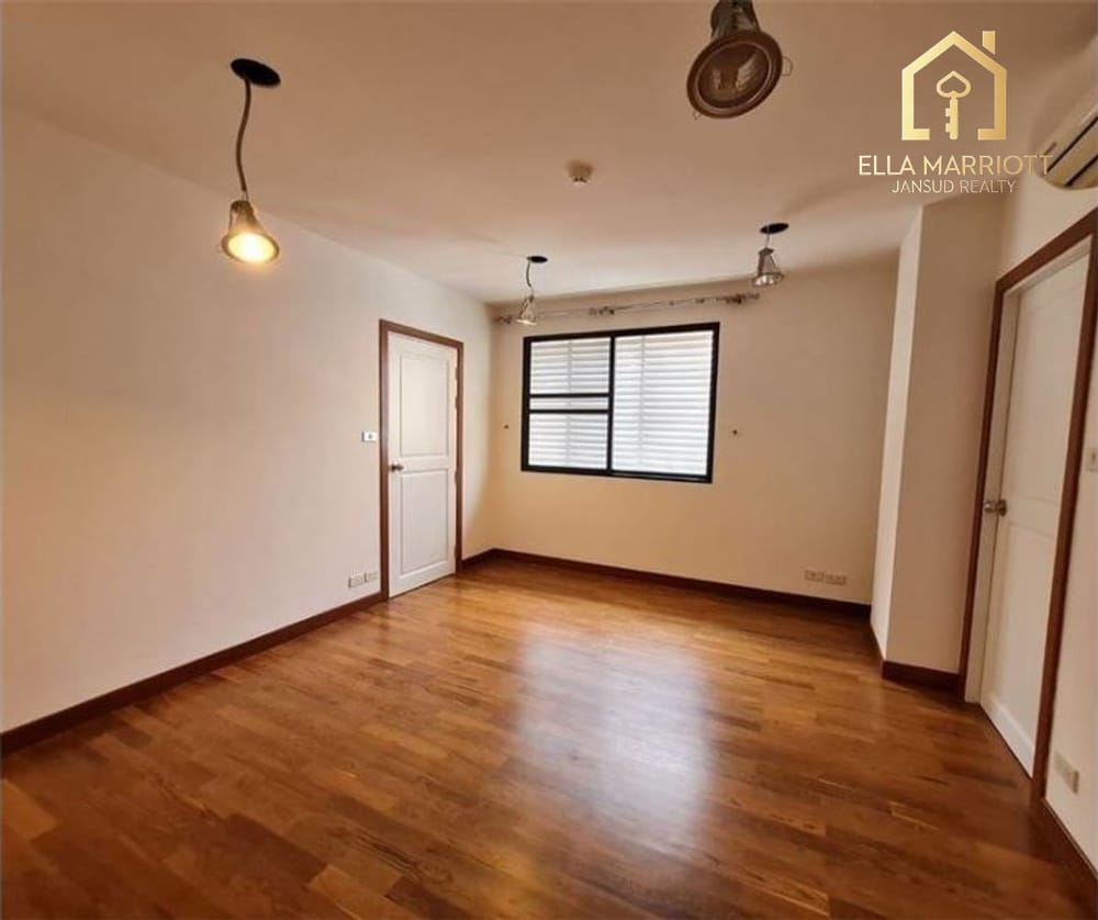 3-Zimmer-Wohnung zu vermieten für 85.000 | 230 m² | Sathorn Soi 1 | Katzenfreundlich mit Holzböden 8