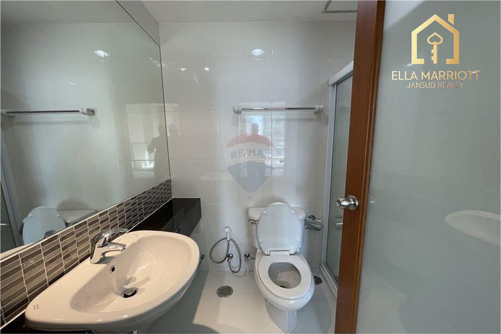 Rent 73K | 160sqm 2BR | High Floor | Cat-Friendly  | Sukhumvit 24 11