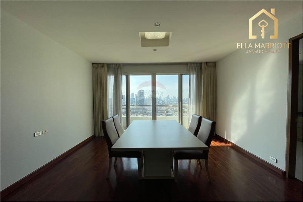 Rent 73K | 160sqm 2BR | High Floor | Cat-Friendly  | Sukhumvit 24 4