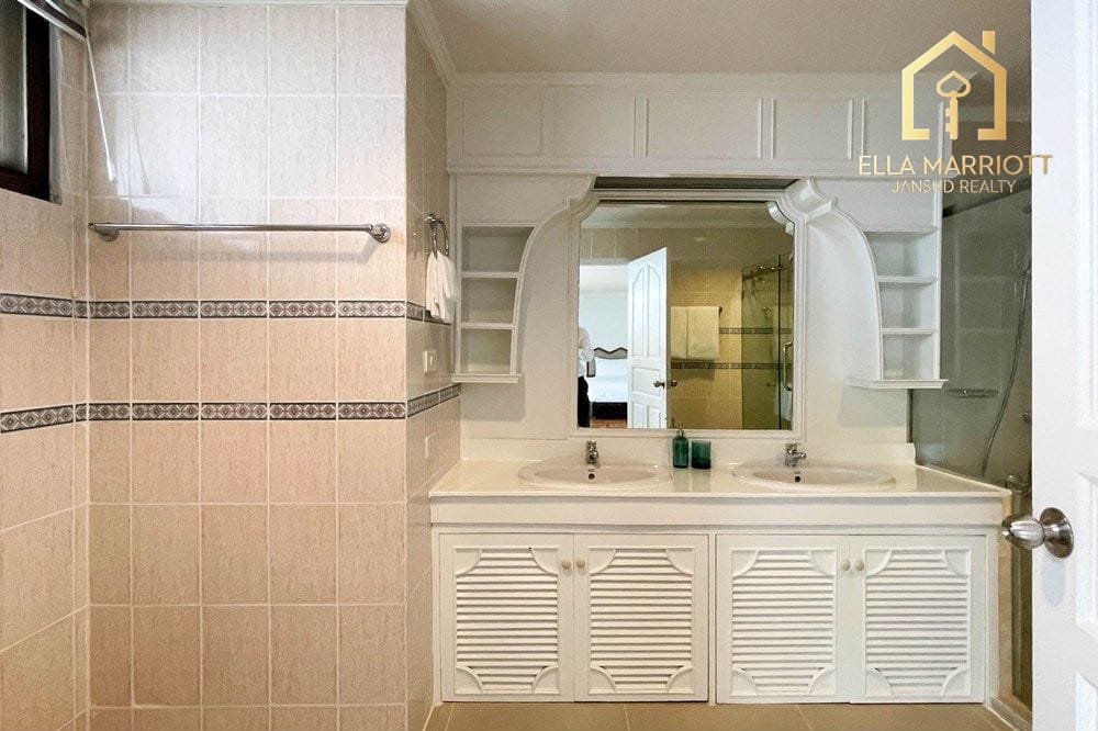 Rent 250K | 400sqm Penthouse | Huge Balcony | Pet-Friendly 25
