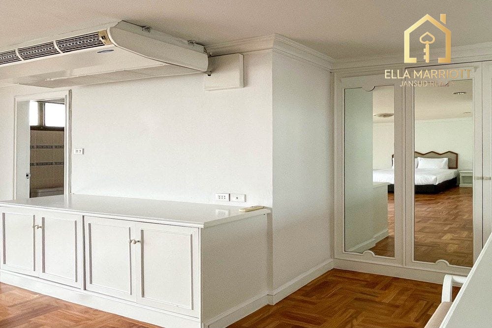 Rent 250K | 400sqm Penthouse | Huge Balcony | Pet-Friendly 27