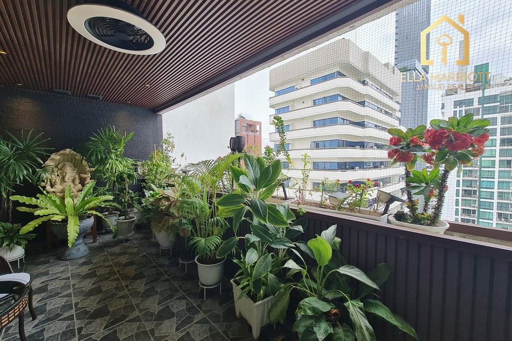 Perfectly Renovated 3BR Condo for Sale in Asoke 21