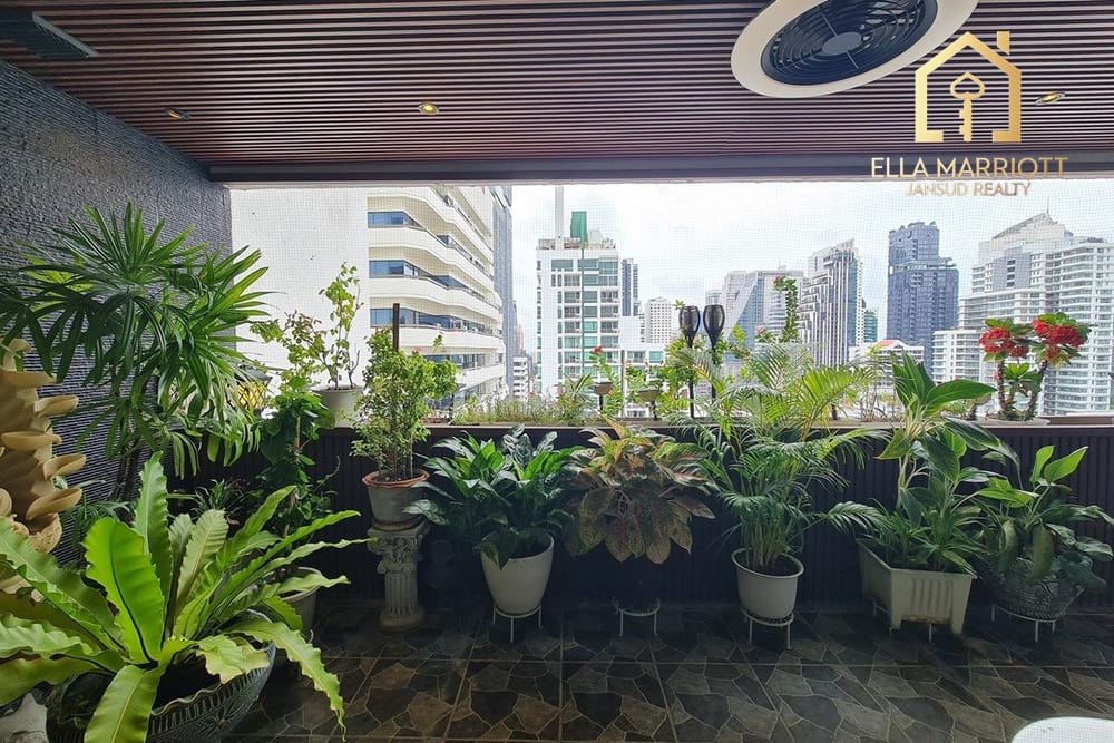 Perfectly Renovated 3BR Condo for Sale in Asoke 22
