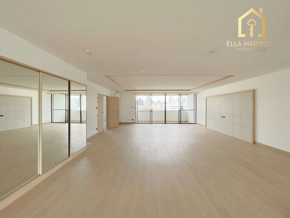 Newly Renovated 4BR Condo in Thong Lo - 260sqm with Dishwasher for Rent at 95K 10