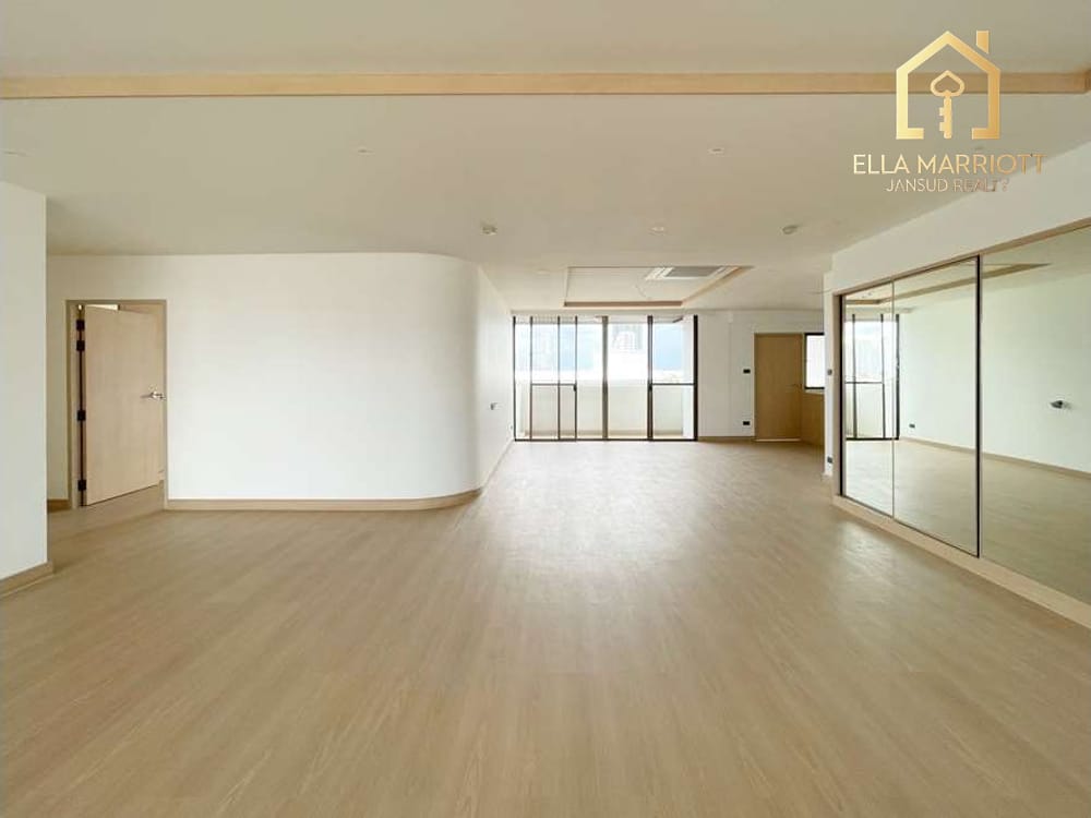 Newly Renovated 4BR Condo in Thong Lo - 260sqm with Dishwasher for Rent at 95K 2
