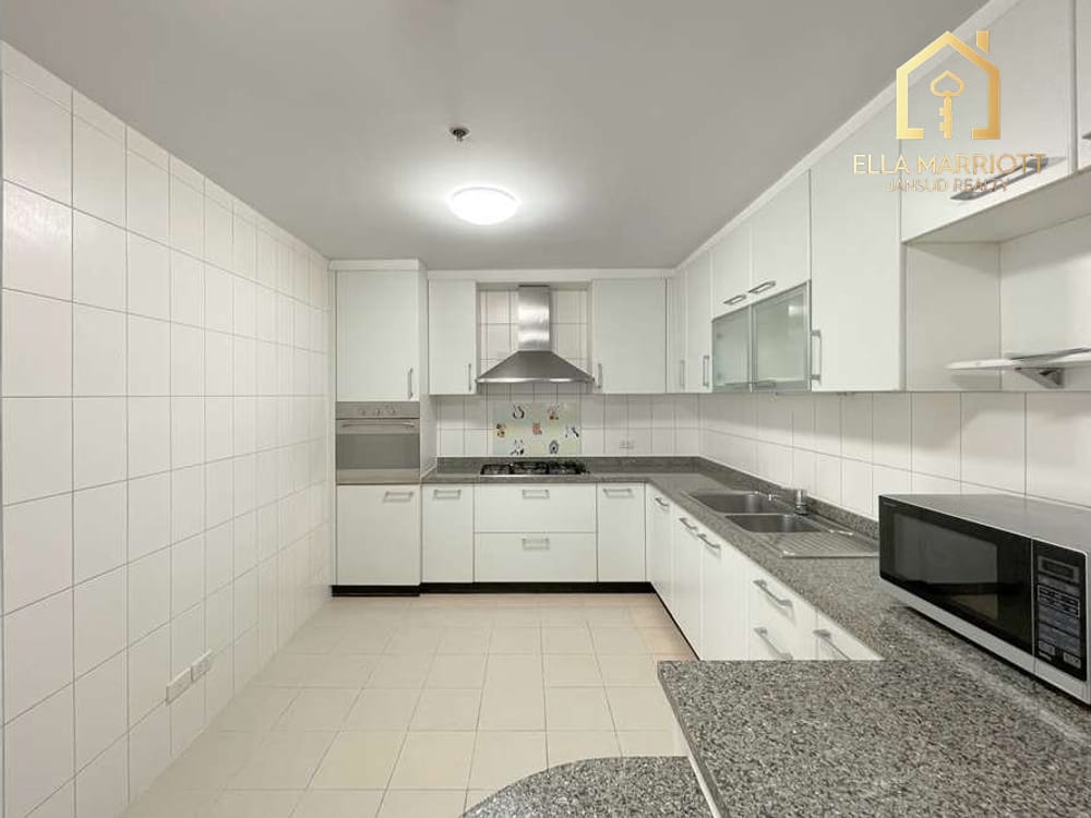 Renovierte 250 m² 3-Schlafzimmer Eigentumswohnung im Phrom Phong CBD zu vermieten, 110K – Haustierfreundlich 16