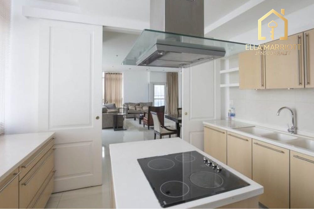 3BR Condo for Rent at Athenee Residence | 189sqm | 4 Min Walk to BTS Ploenchit | 135K 3