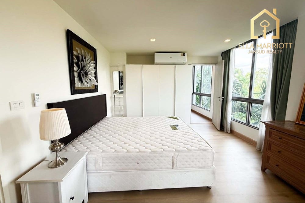 Moderne Eigentumswohnung in der Sukhumvit-Grünoase 8
