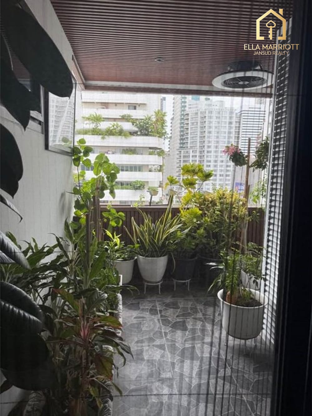[The Prasanmit Grand Residence] 24