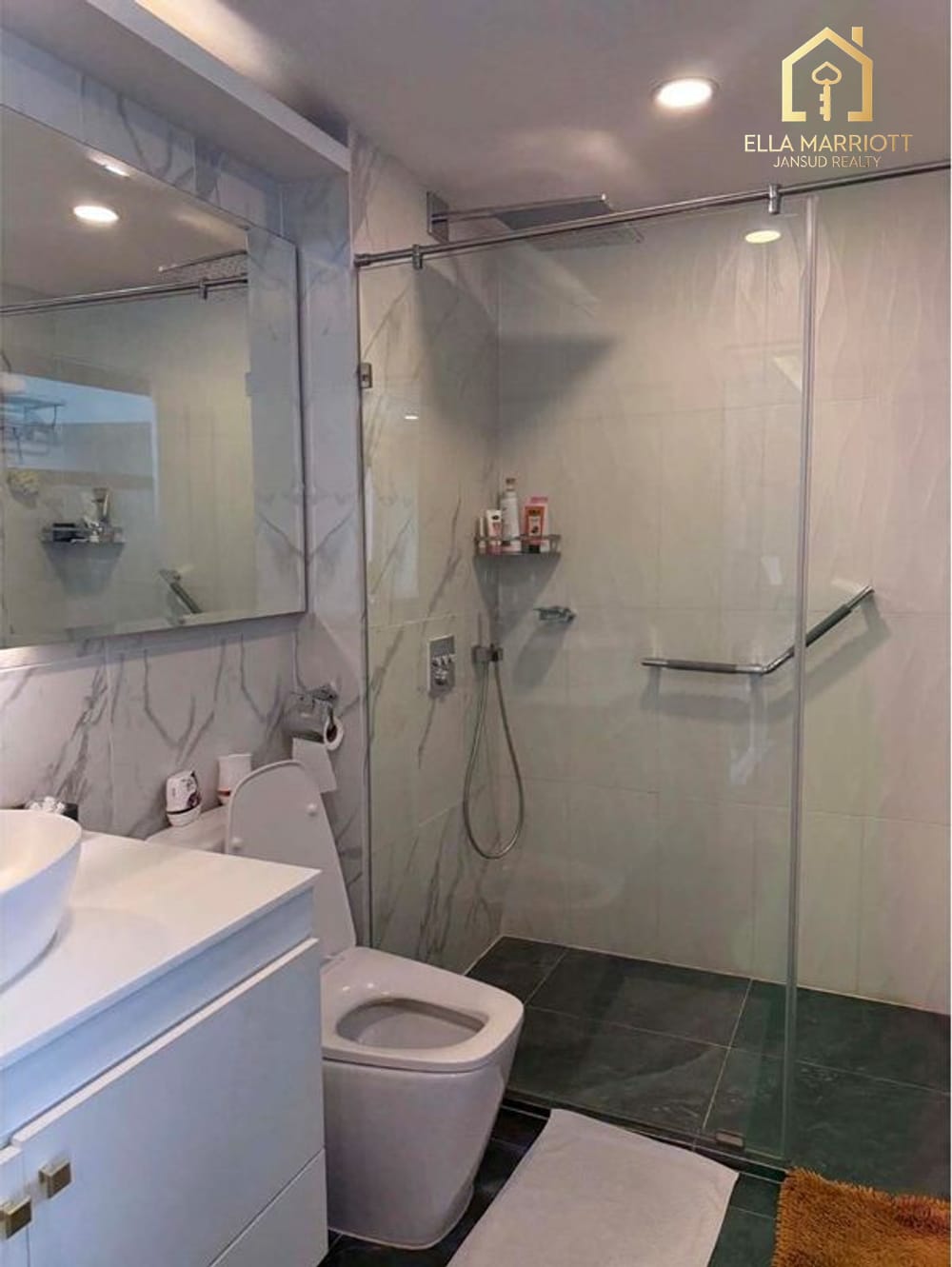 [The Prasanmit Grand Residence] 33