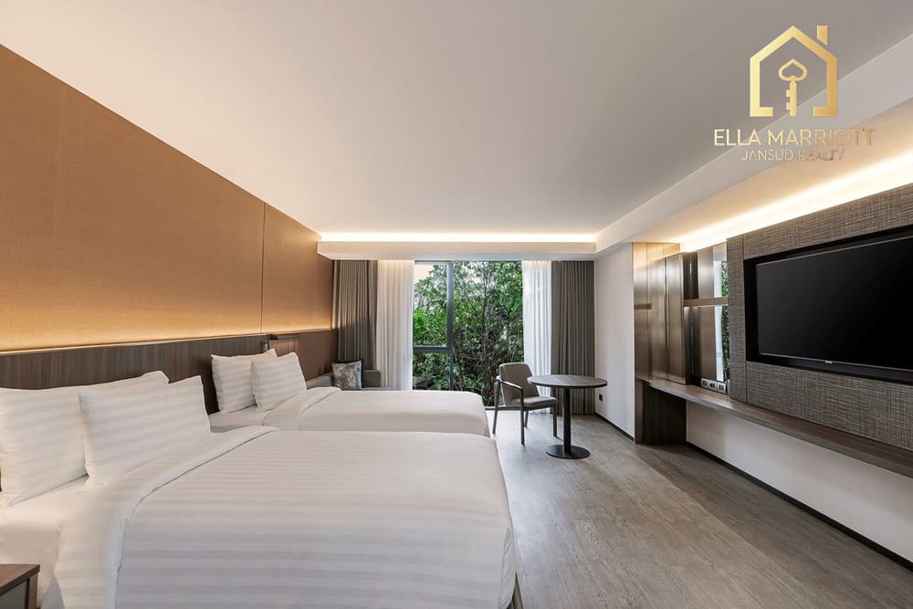 Luxury 1BR Serviced Condo 79sqm for Rent at 69K | Shuttle to BTS Asoke 6