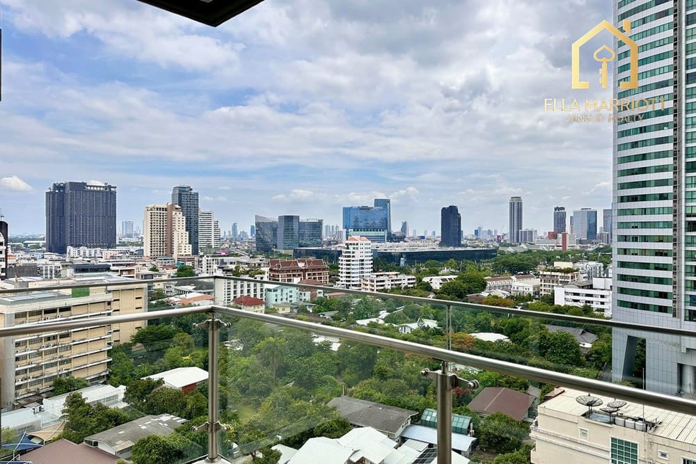 4 Bedroom Apartment for Rent in Sukhumvit 20 - Pet Friendly Service Apartment 15