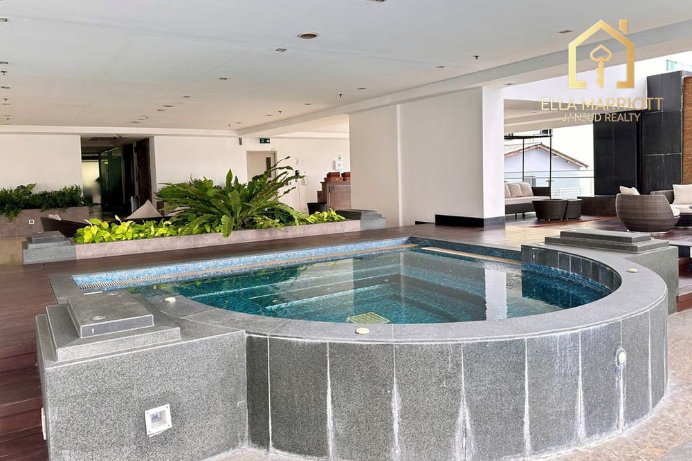 4 Bedroom Apartment for Rent in Sukhumvit 20 - Pet Friendly Service Apartment 20