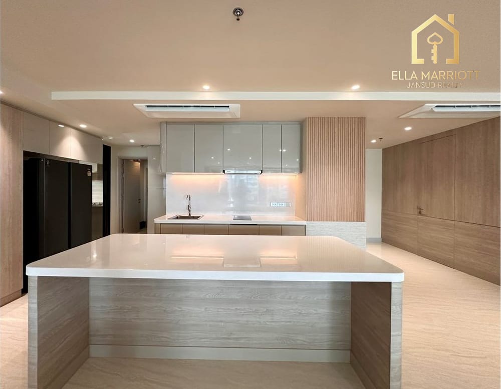 4 Bedroom Apartment for Rent in Sukhumvit 20 - Pet Friendly Service Apartment 5