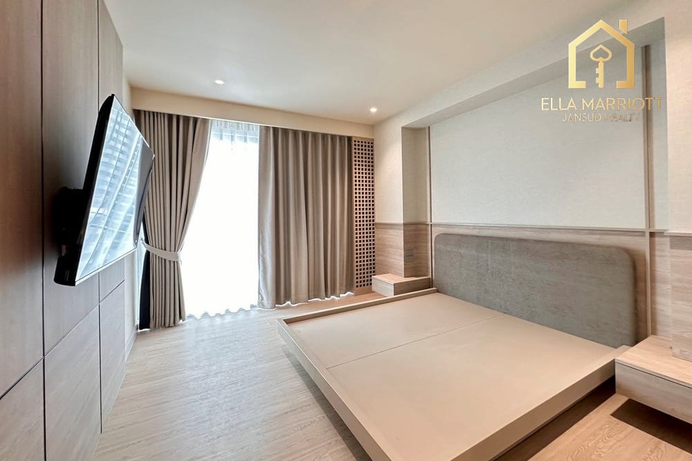 4 Bedroom Apartment for Rent in Sukhumvit 20 - Pet Friendly Service Apartment 7