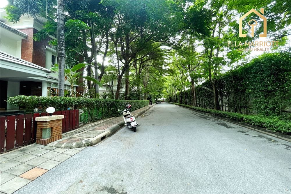 250.000 Miete - 400 m² Villa mit privatem Pool in Sukhumvit 36 | Tierfreundliches Einfamilienhaus 30