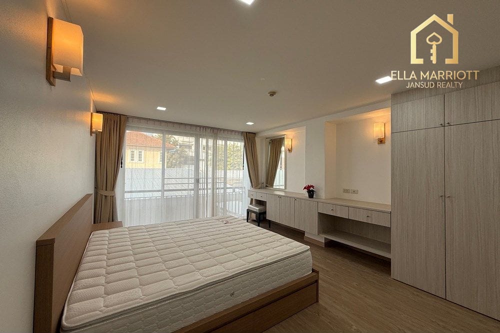 Spacious Pets-Friendly Condo in Thonglor - Luxury Living Awaits 11