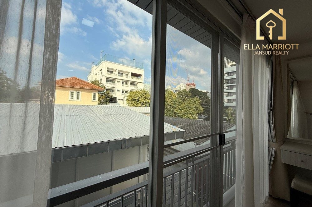 Spacious Pets-Friendly Condo in Thonglor - Luxury Living Awaits 13