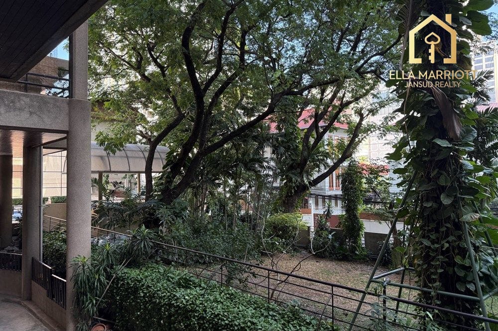 Luxury 3BR Condo for Rent near Nana BTS | 166sqm with Tennis Court 30