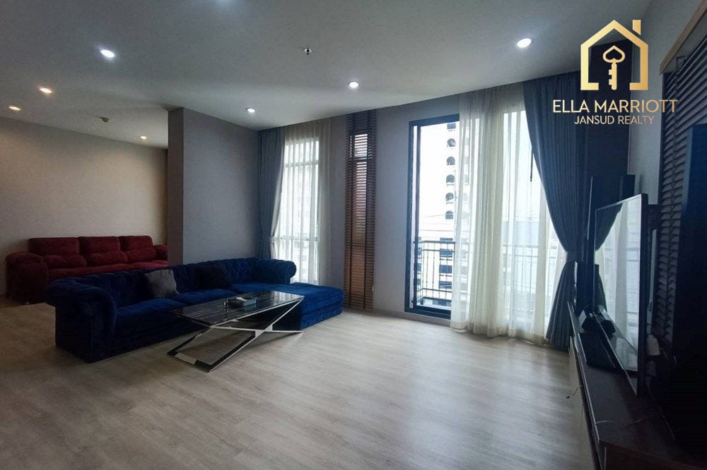 Luxury 4 Bedroom, 4 Bathroom Condo in Watthana, Bangkok 2