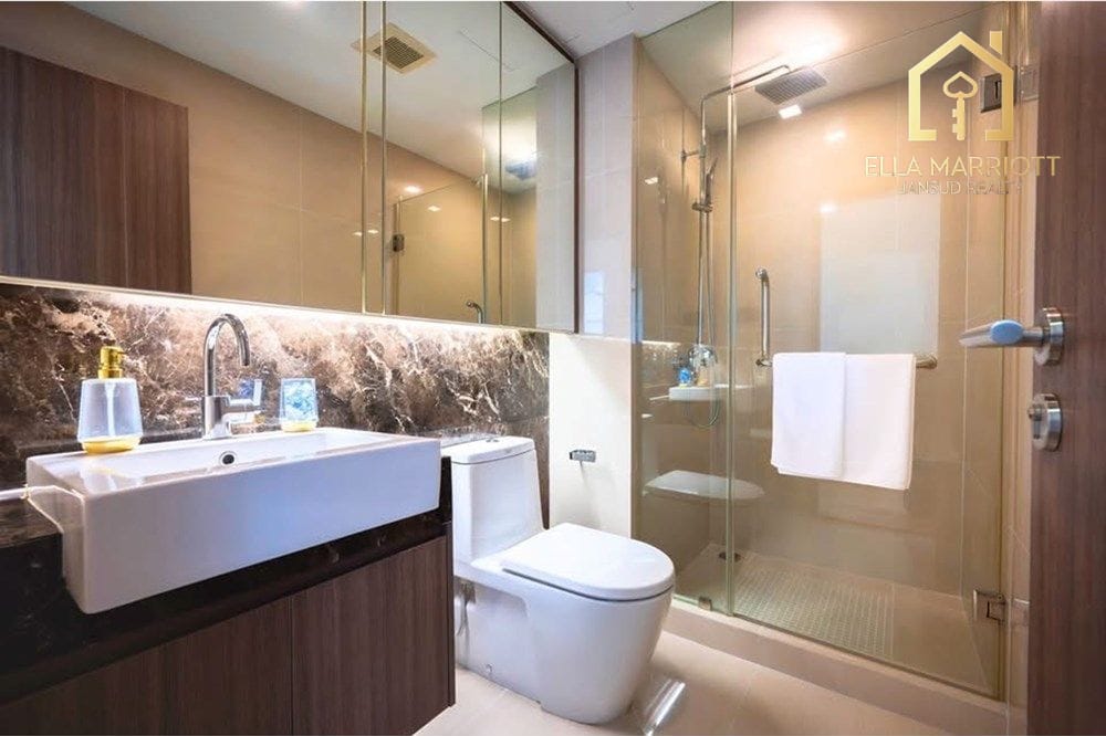 Urban Oasis: 2-Bed Watthana Condo in Bangkok! 10