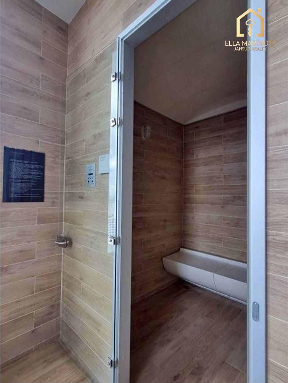 Urban Oasis: Watthana Condo in Bangkok 16