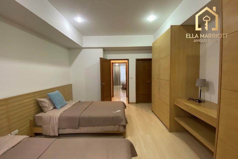 Rent 63K | 150sqm Ground Floor 2BR | Private Garden | Cat Friendly 11