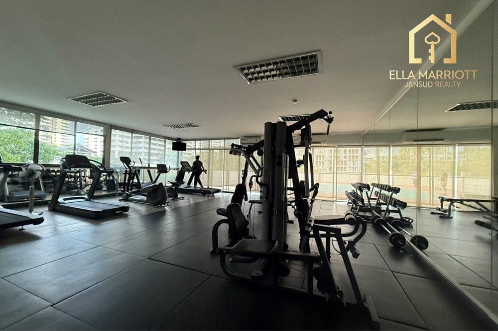 Luxurious Condo in Bangkok's Heart! 20