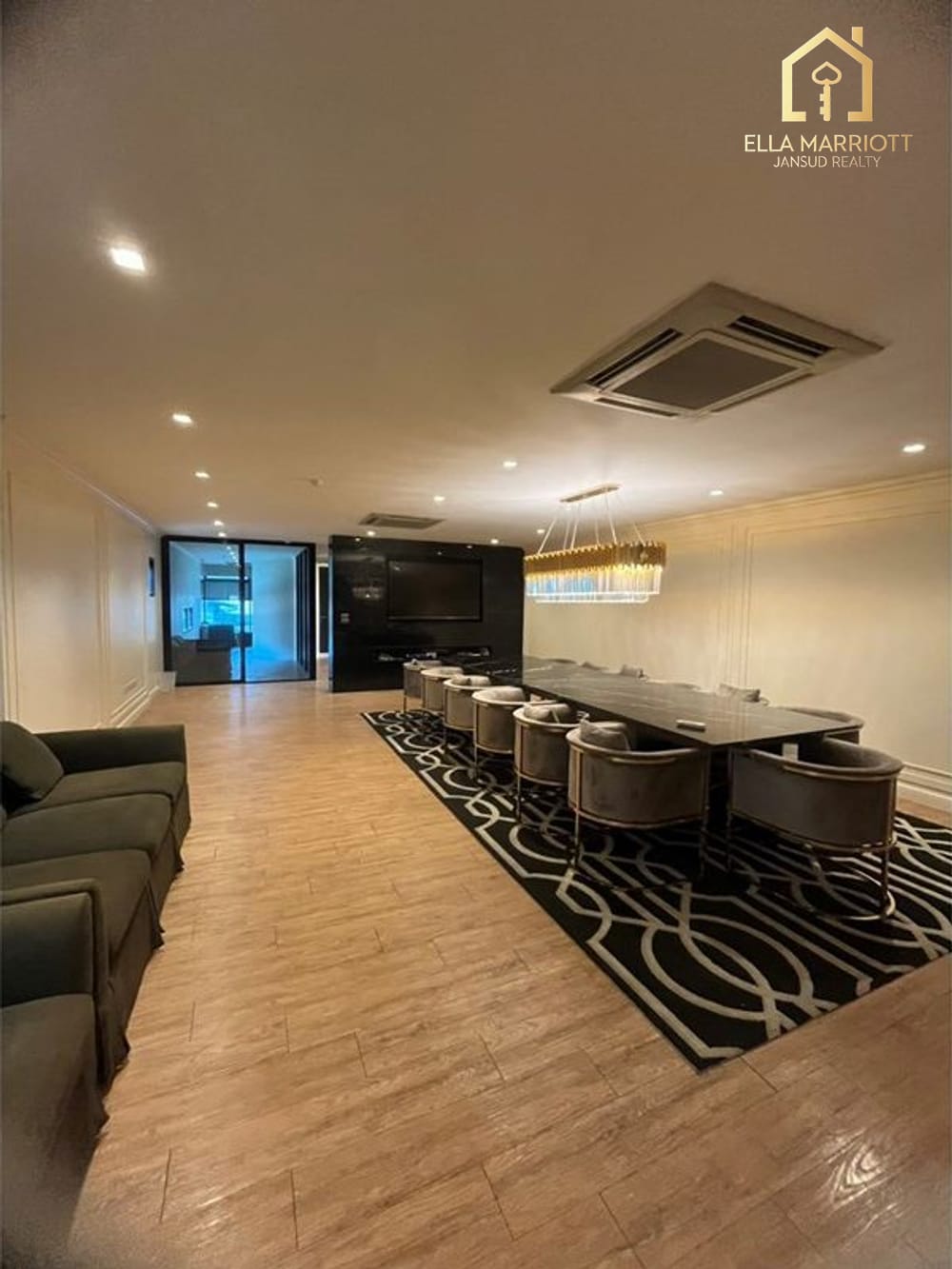 Spacious 900sqm Townhouse for Rent in Thonglor - Company Contract Accepted 9