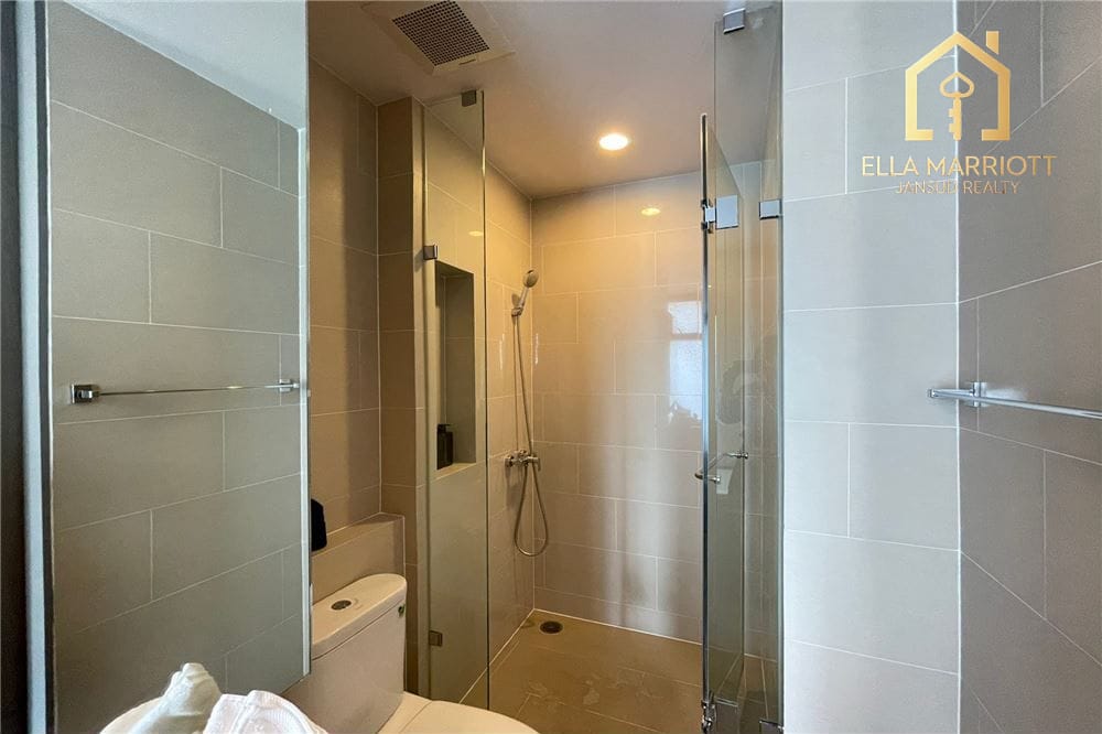 Rent 95K | Newly Renovated 140sqm 3BR | Near BTS Phrom Phong | Pets OK 15