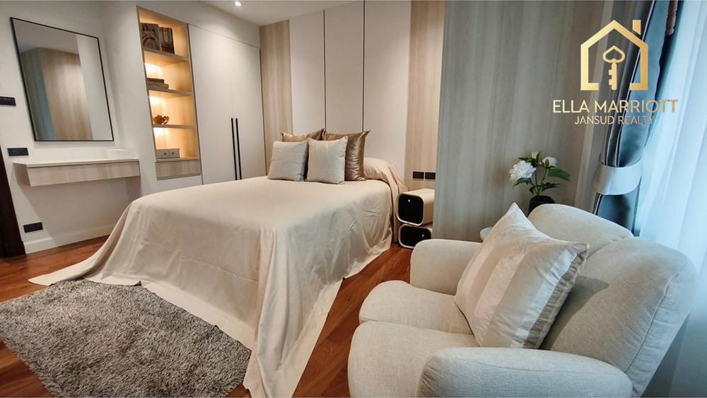 Spacious 4BR Family Condo for Rent in Sukhumvit 16 – 260sqm, Pets Allowed, 15 Min Walk to BTS Asok 14