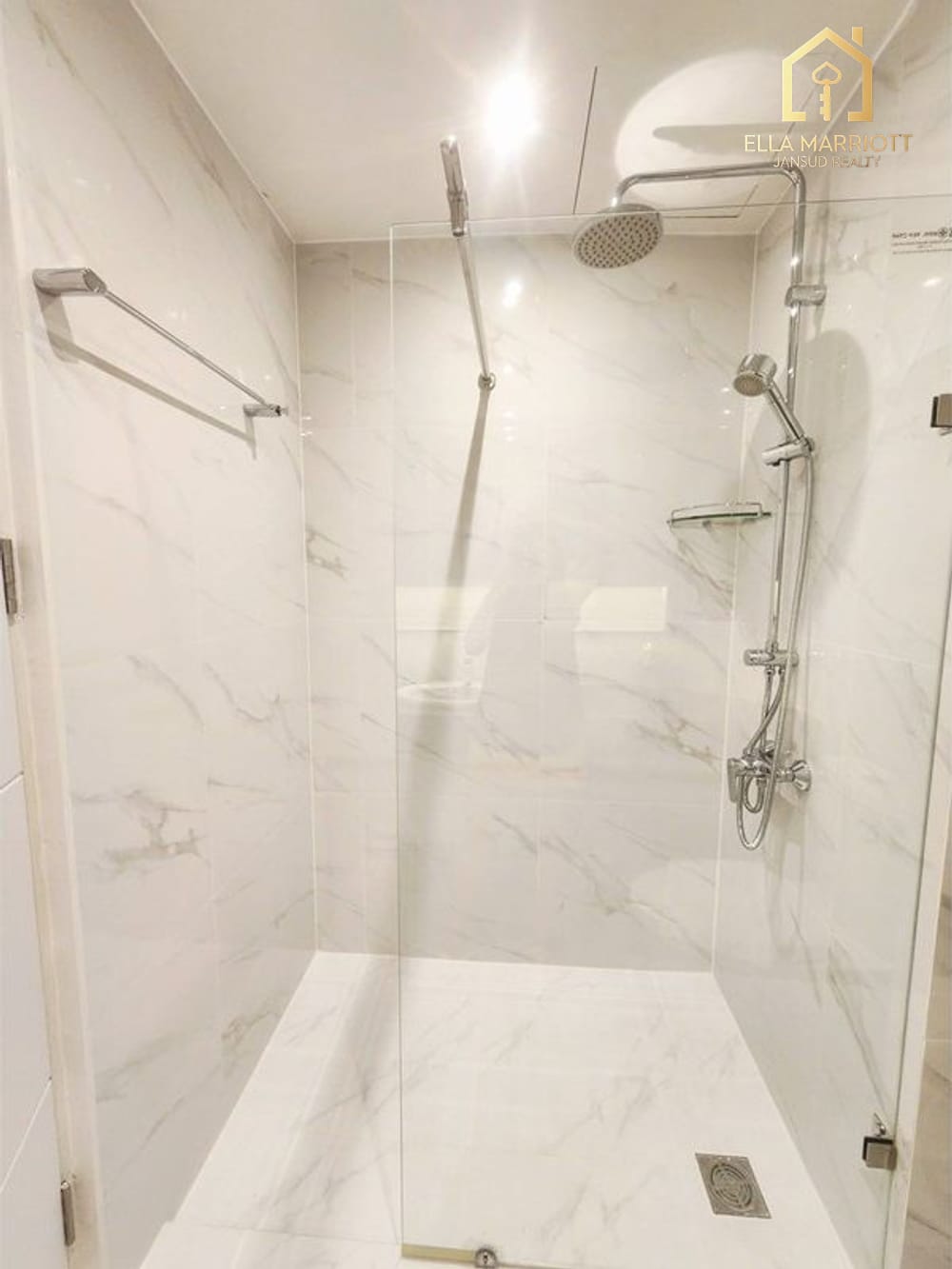 Luxury 2BR Condo with Pool View on 22nd Floor in Belle Park Rama 3 - $7.9M 11