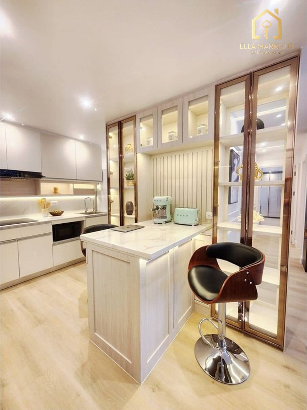 Luxury 2BR Condo with Pool View on 22nd Floor in Belle Park Rama 3 - $7.9M 4