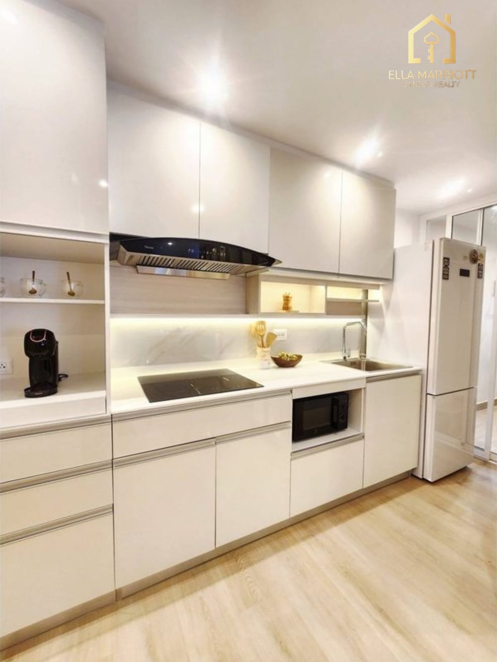 Luxury 2BR Condo with Pool View on 22nd Floor in Belle Park Rama 3 - $7.9M 5