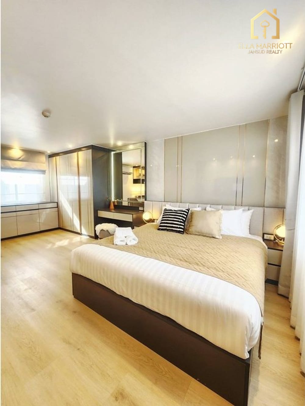 Luxury 2BR Condo with Pool View on 22nd Floor in Belle Park Rama 3 - $7.9M 7