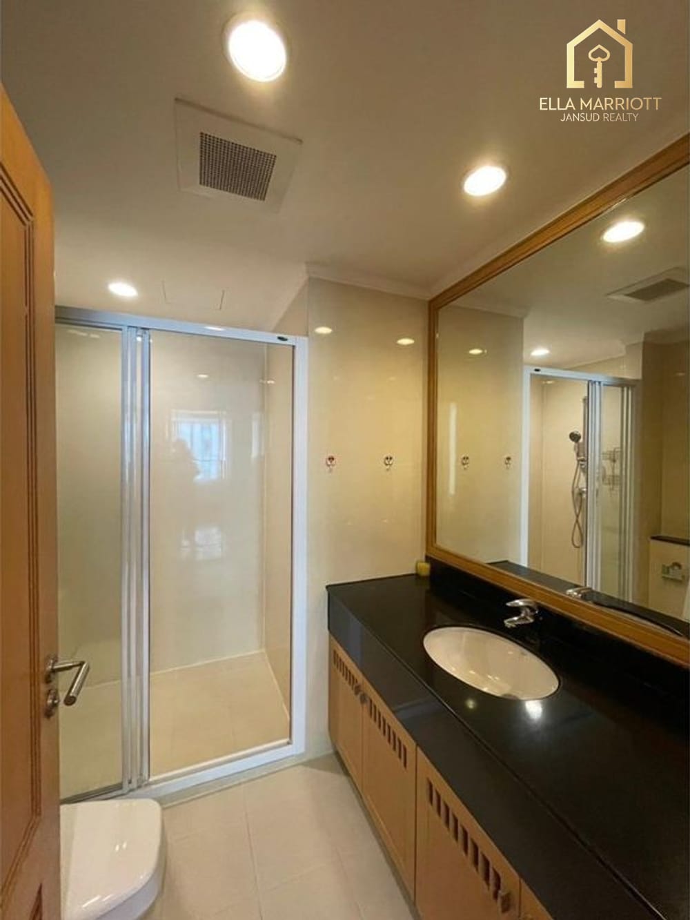 Rent 140K | Palatial 285sqm 3BR Sky Mansion | Sukhumvit 22 | Pets OK 12