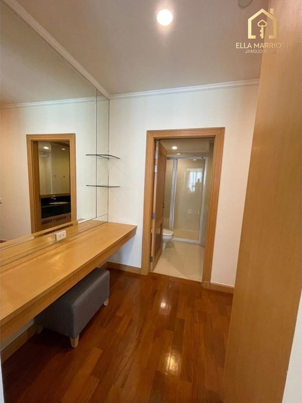 Rent 140K | Palatial 285sqm 3BR Sky Mansion | Sukhumvit 22 | Pets OK 13