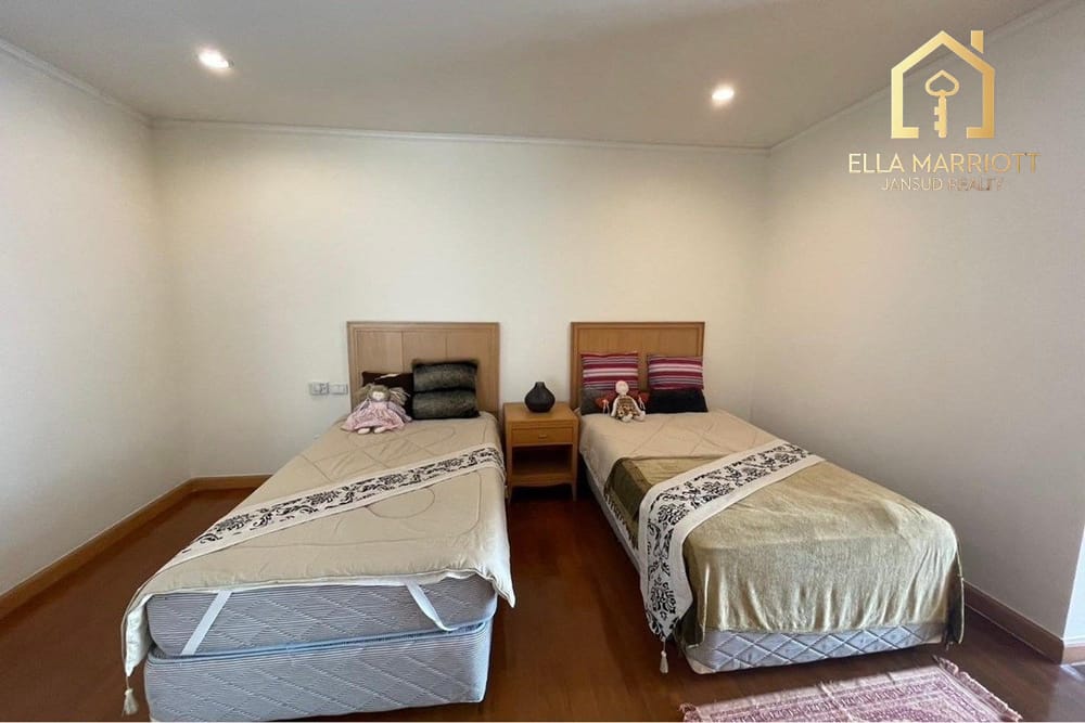 Rent 140K | Palatial 285sqm 3BR Sky Mansion | Sukhumvit 22 | Pets OK 15