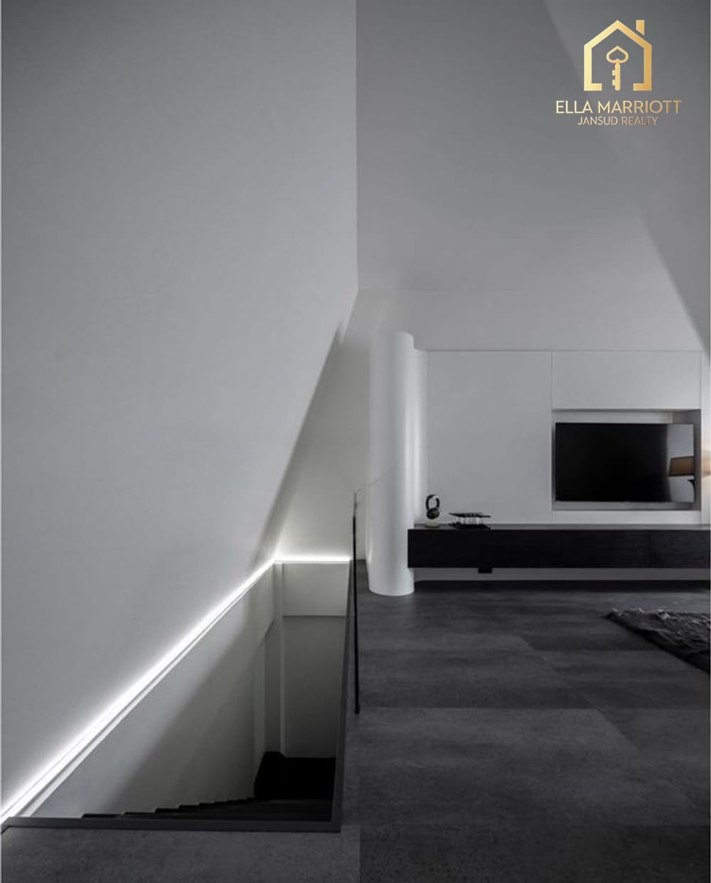 Luxury 500sqm Townhouse in Ekkamai 22 with Private Lift & Pool for Sale at 85.8M 18
