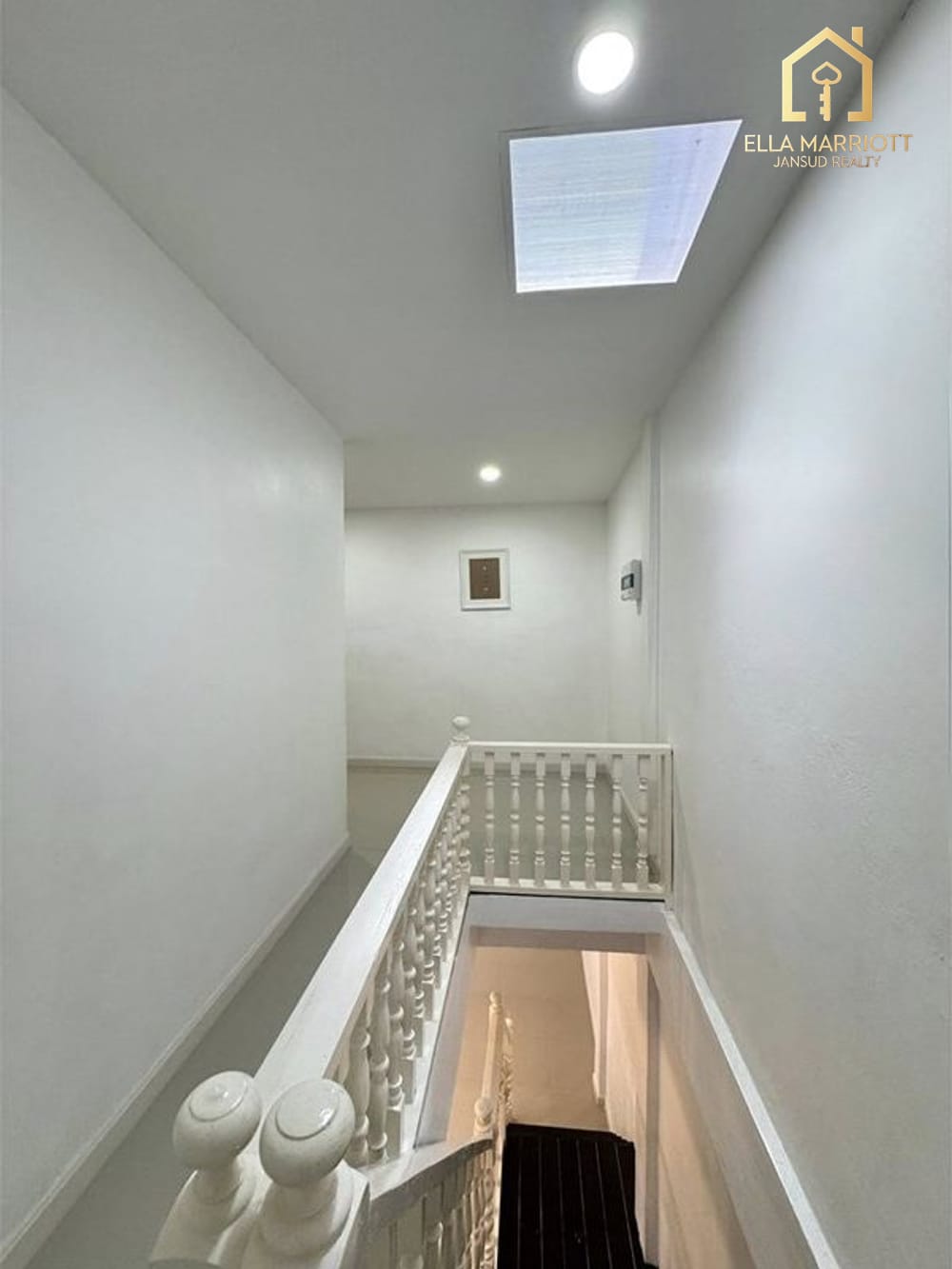 Rent 45K | 2-Story Sukhumvit 81 Townhouse | 400m to BTS On Nut | 3BR 9